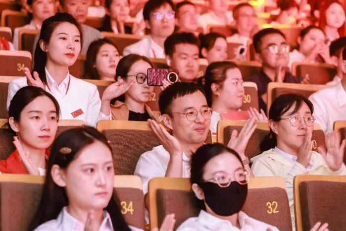 反响4